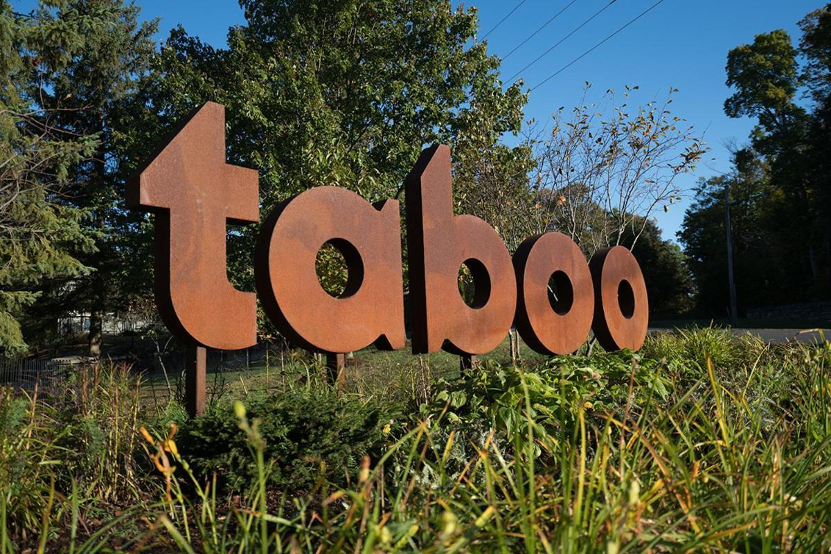 Taboo Muskoka Ξενοδοχείο Gravenhurst Εξωτερικό φωτογραφία