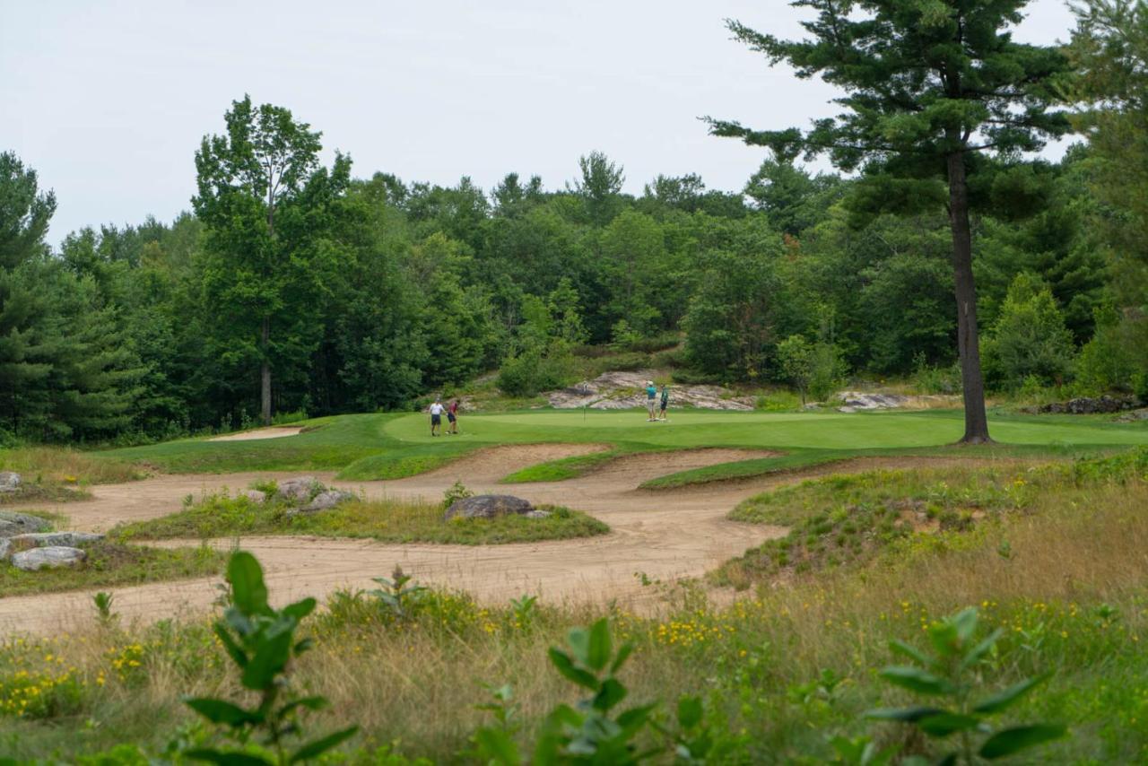 Taboo Muskoka Ξενοδοχείο Gravenhurst Εξωτερικό φωτογραφία
