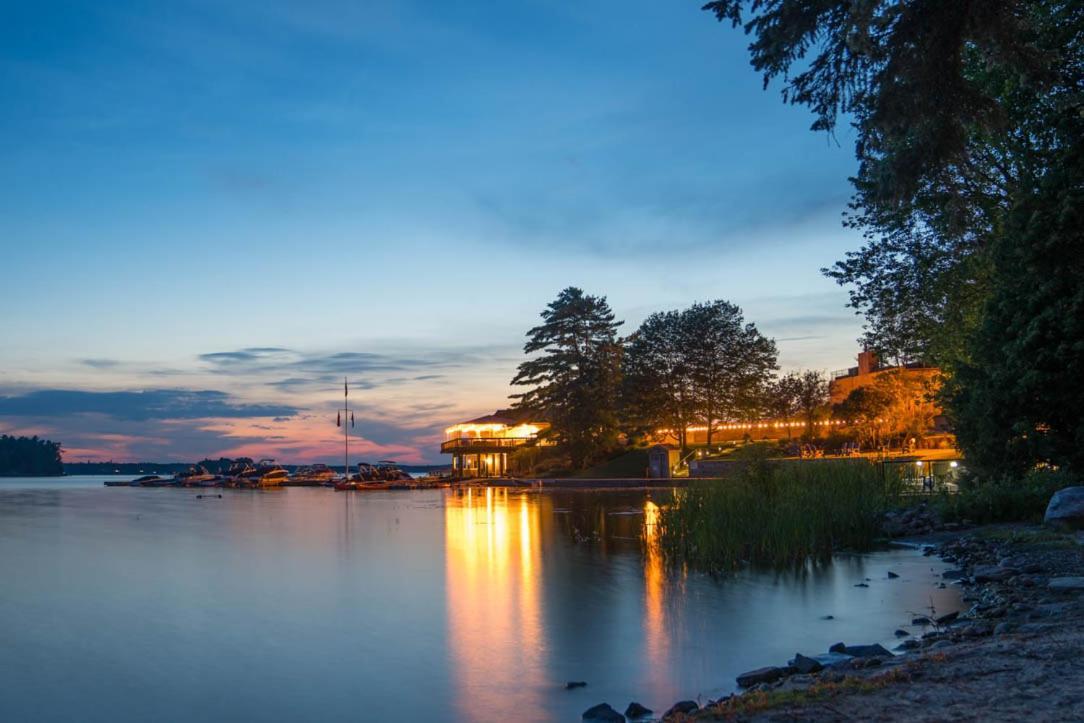 Taboo Muskoka Ξενοδοχείο Gravenhurst Εξωτερικό φωτογραφία